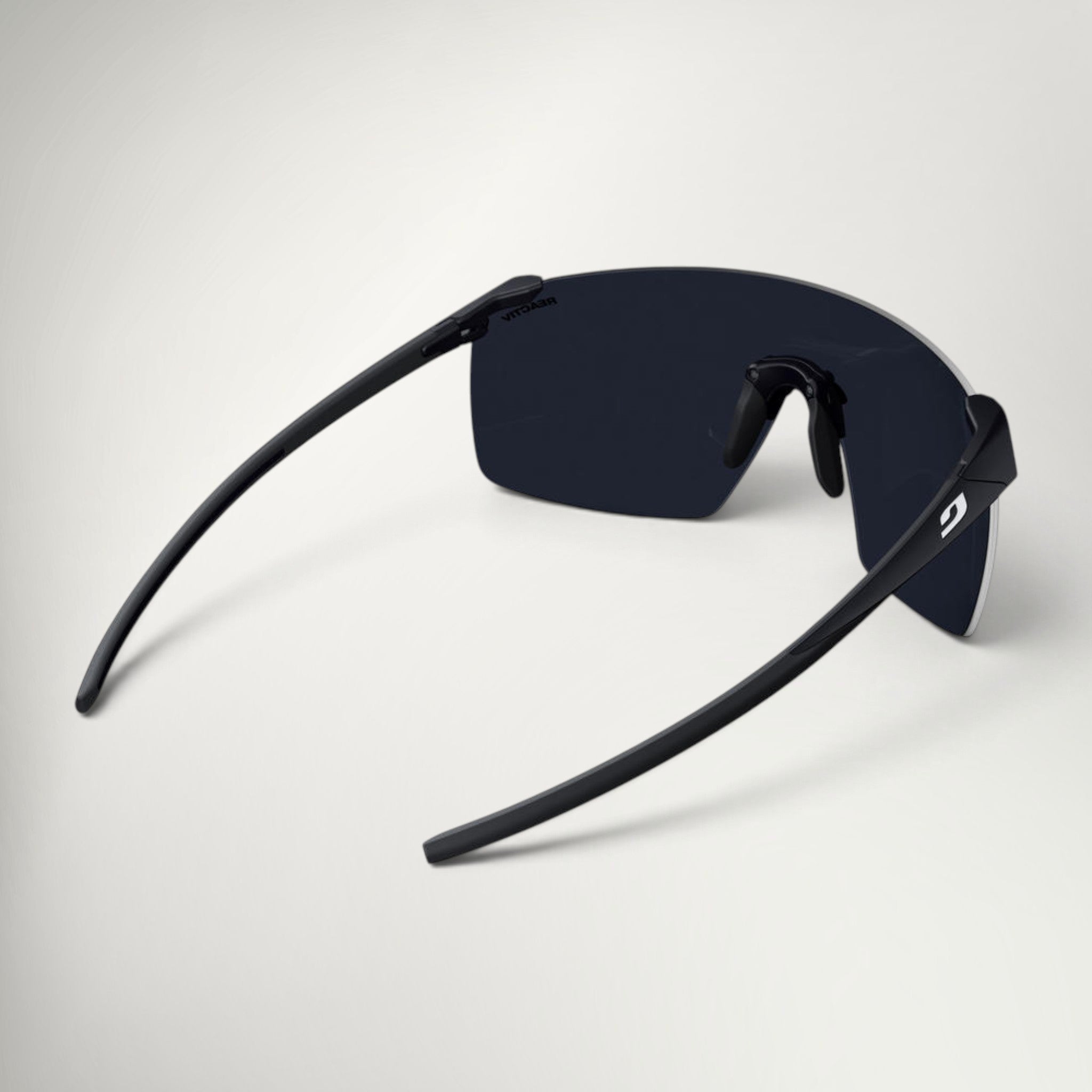 Julbo Faster L Reactiv Performance 0-3 in Matt Black, rear three-quarter view