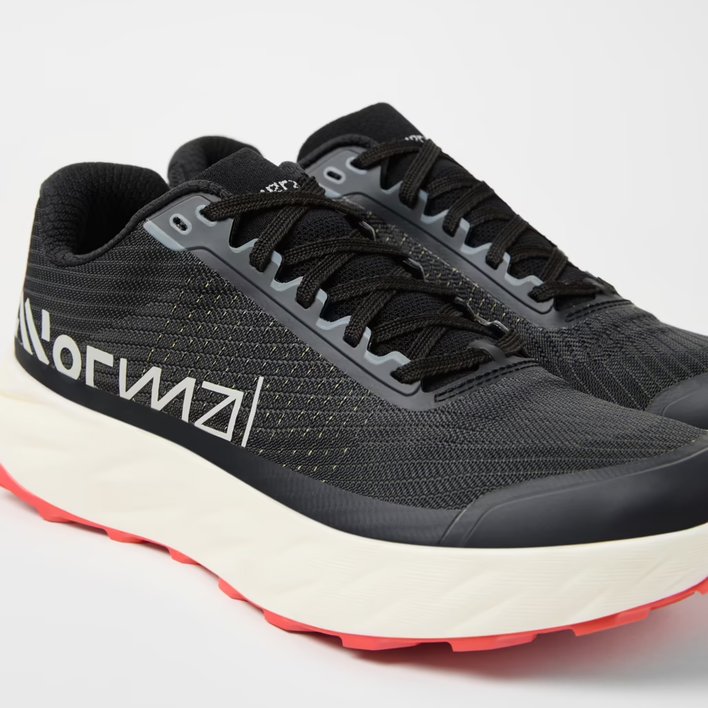 NNormal Kjerag 02 - Black
