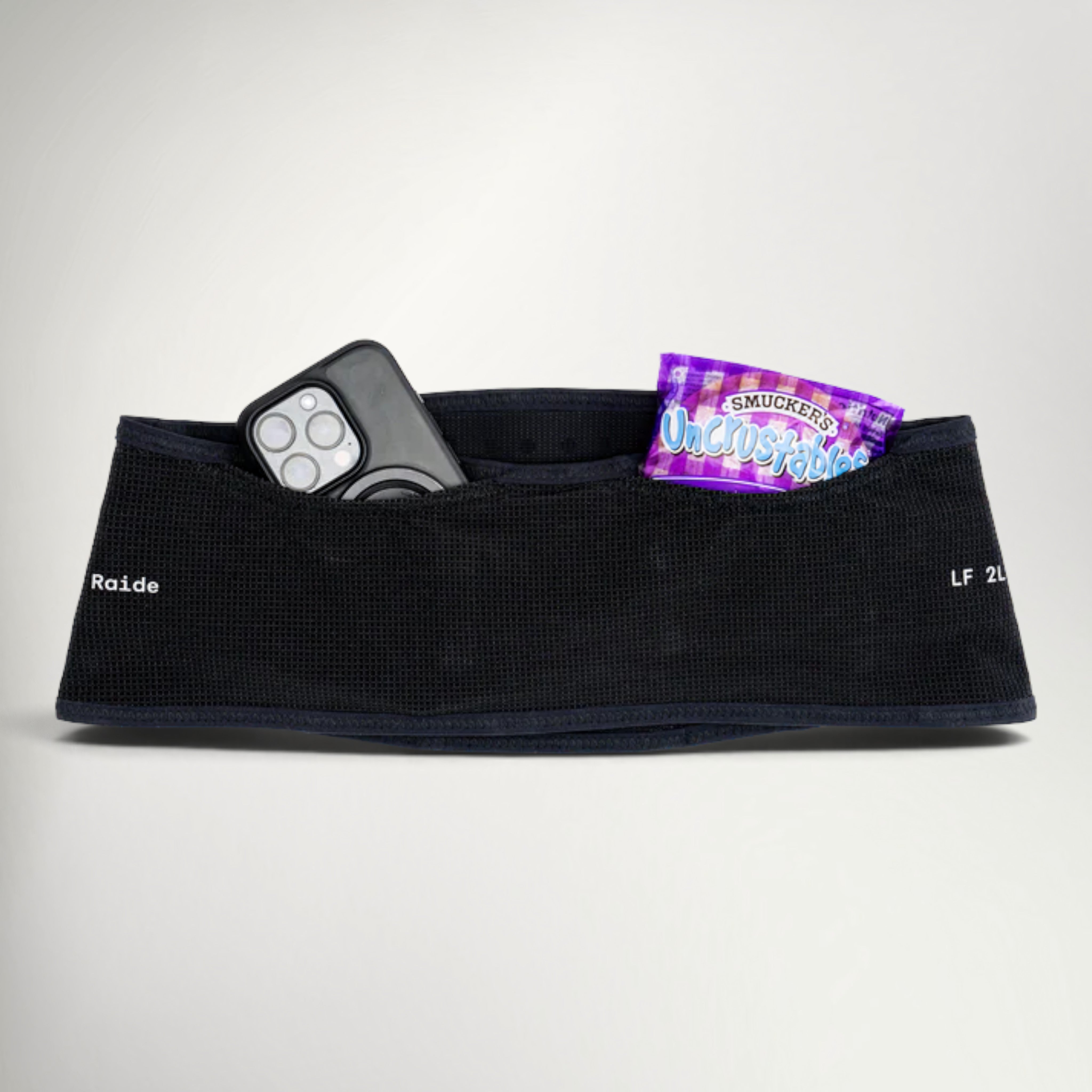 Raide LF 2L Running Belt with a phone and gels in the pockets