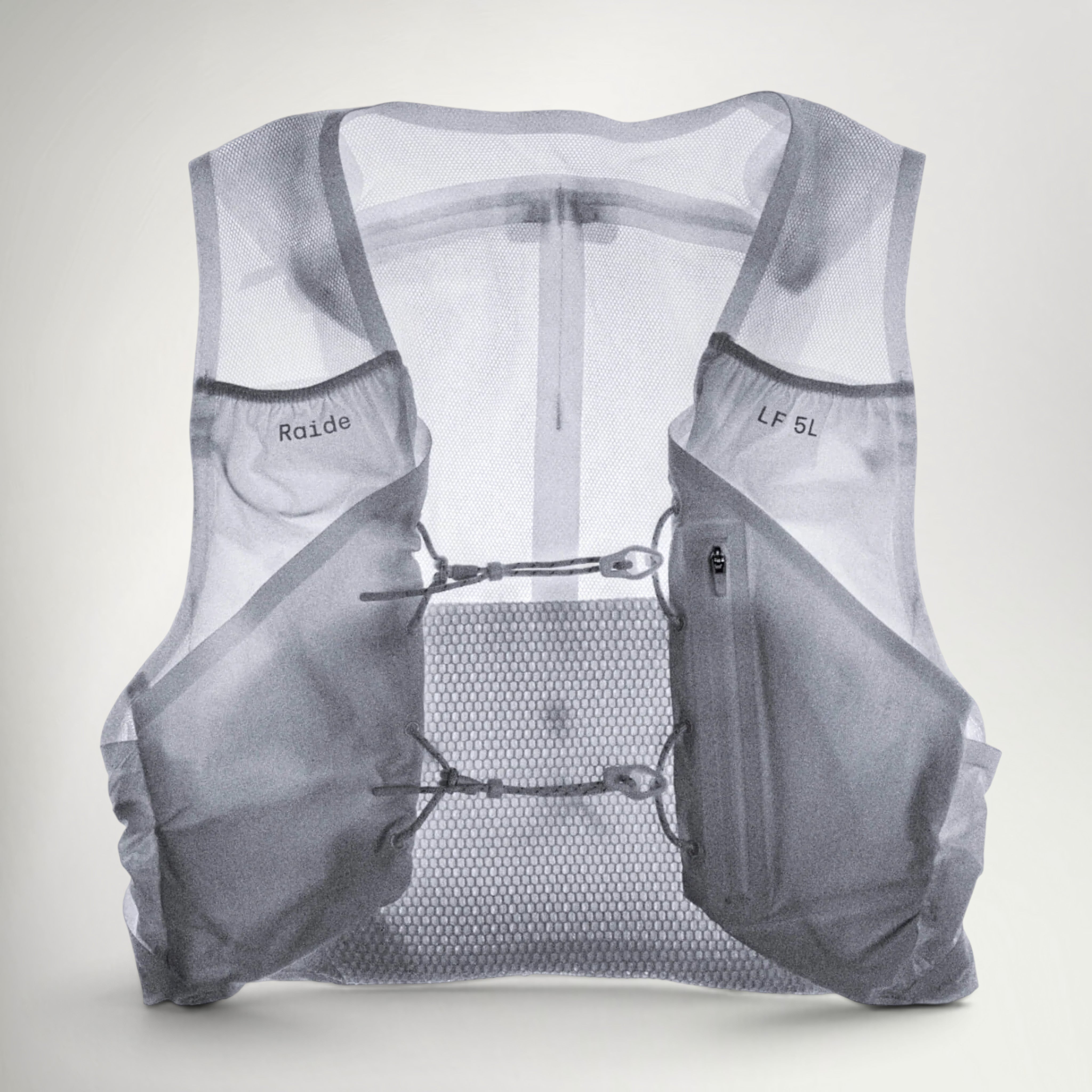 Raide LF 5L Running Vest, back view showing the storage