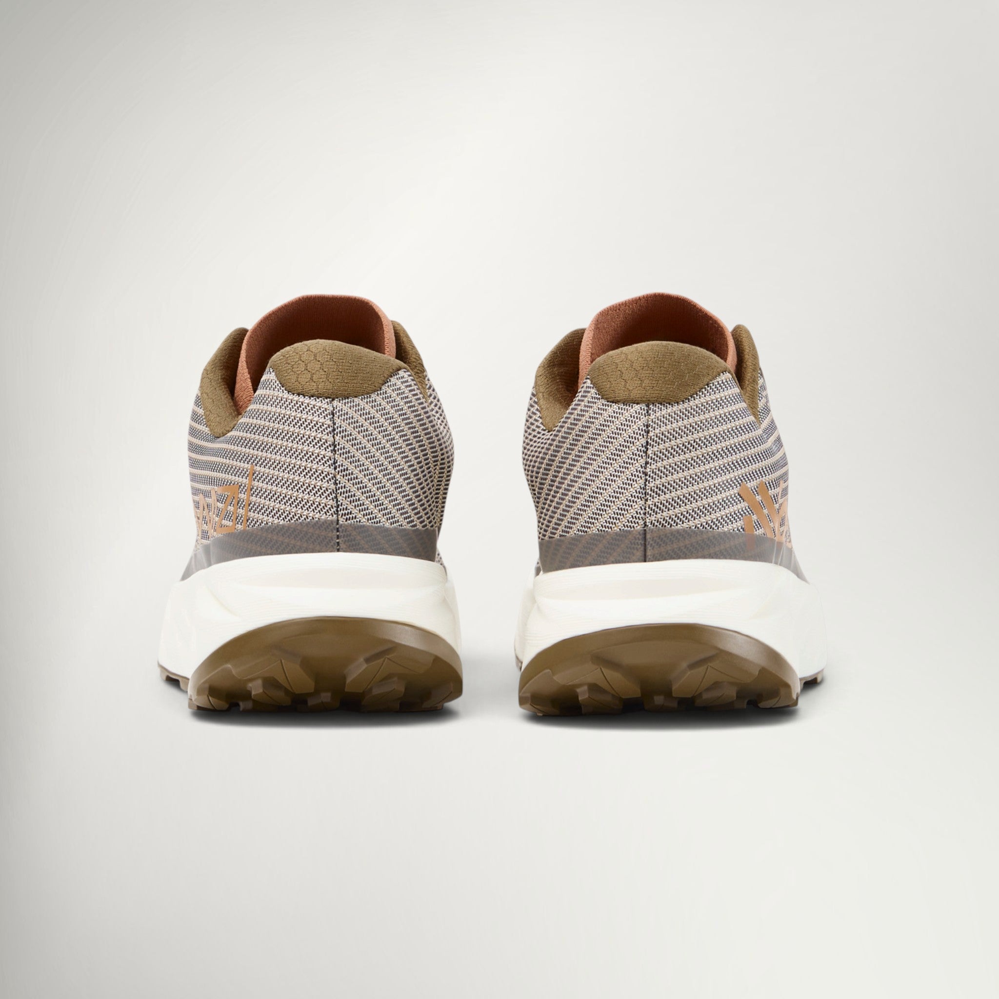 NNormal Kjerag 02 trail running shoe in Brown/Orange